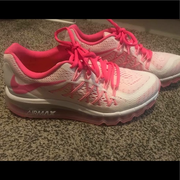 Nike Shoes - Nike Airmax